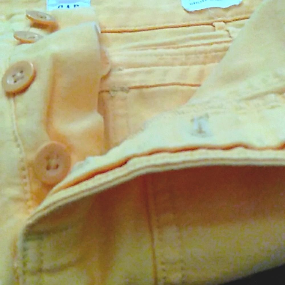 GAP "Utility Short" Yellow Size 2 - Picture 3 of 7
